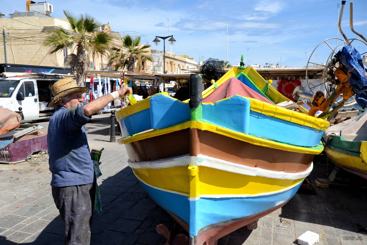 TP3_1693.jpg - kolorowe łódki w Marsaxlokk