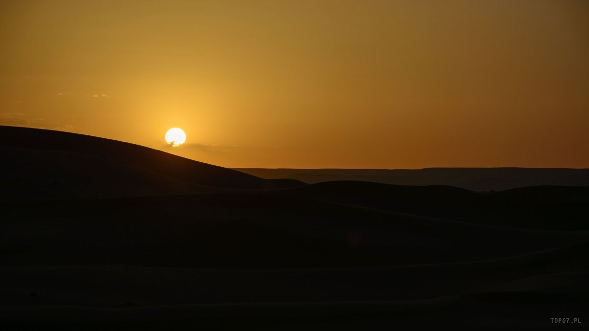 TP4_5149.jpg - Wschód słońca na Saharze